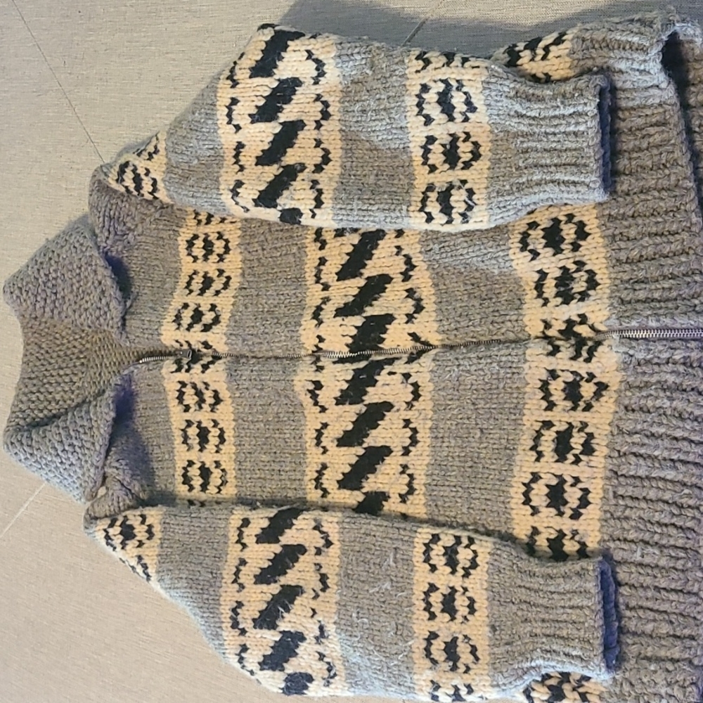 Authentic handmade Norwegian Wool Sweater L Grey, White & Black